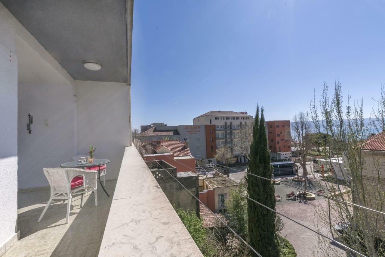 Apartment Nansy Omiš Extérieur photo